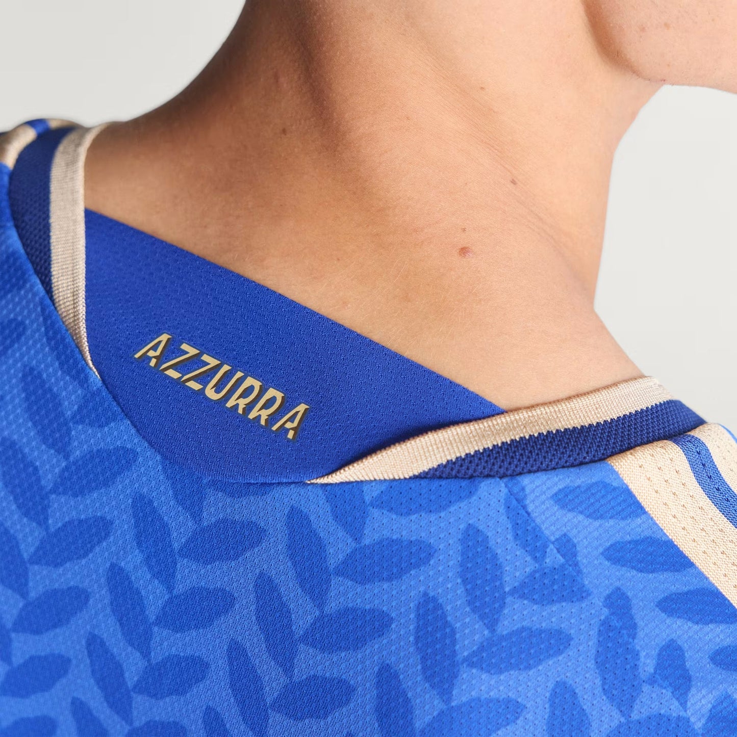 Mens Italy 26 Home Authentic Jersey